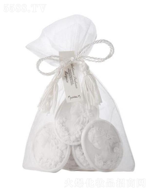 ������(�Ϻ�)Ʒ�ƹ����ɷ����޹�˾���Ϻ������� ��?sh��)۠���Ů����������ʯ�?����̖8���b