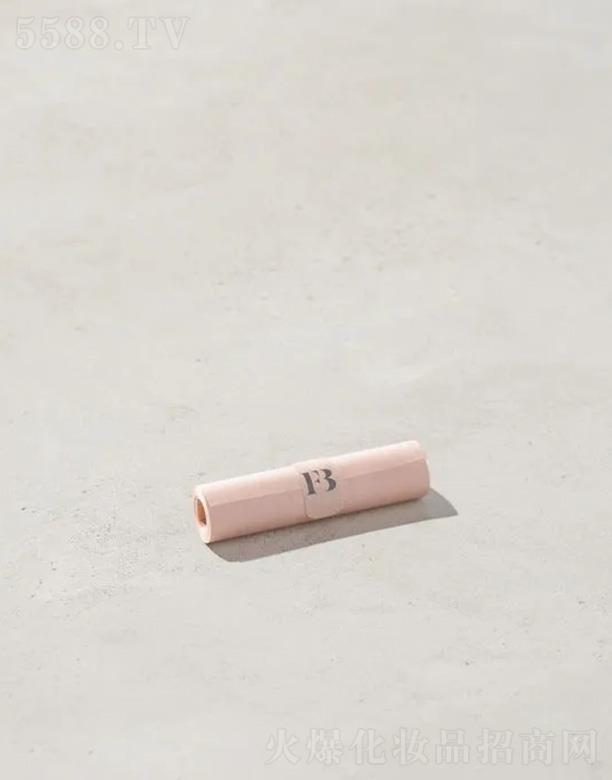 ·����܎��ˮ���yƷ(�Ϻ�)���޹�˾��Fenty Beauty�����漈?zh��)�Q�b ��y�ر�y���Ͷ��y