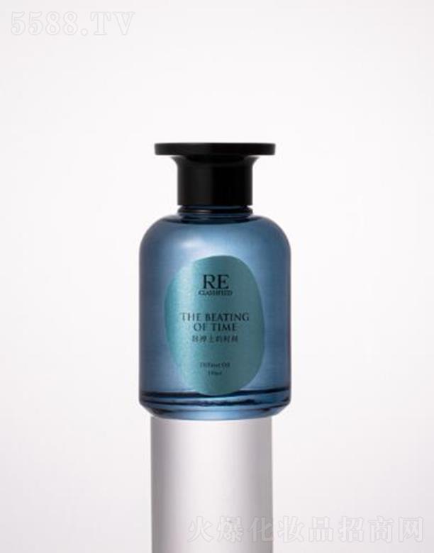 �Ϻ������Q(m��o)�����޹�˾��RECLASSIFIED�}���ϵĕr(sh��)�g 150 / 300ml������