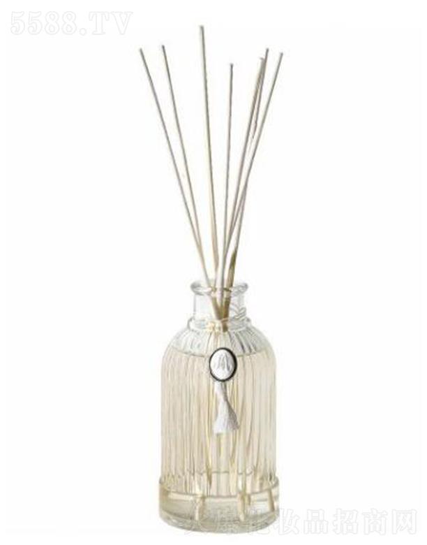 ������(�Ϻ�)Ʒ�ƹ����ɷ����޹�˾���Ϻ������� ��?sh��)۠��­h(hu��n)����Փ]�l(f��)Һ200ml �C ��(y��u)��õ������