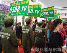 �Gɫ�ĺ������g���ĕ�(hu��)��(ch��ng)