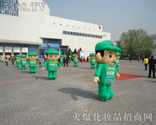 ��ͨ��ģ�������L(f��ng)���ˣ��P(y��ng)���h(yu��n)����