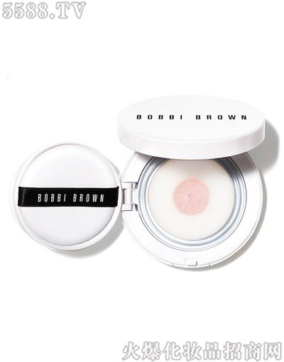 �űȲ�����ӯ��ɚ�|�۵�¶SPF50+PA+++��Qо