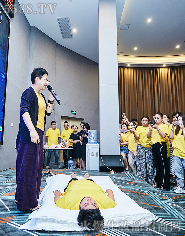 �F(xi��n)��չʾ