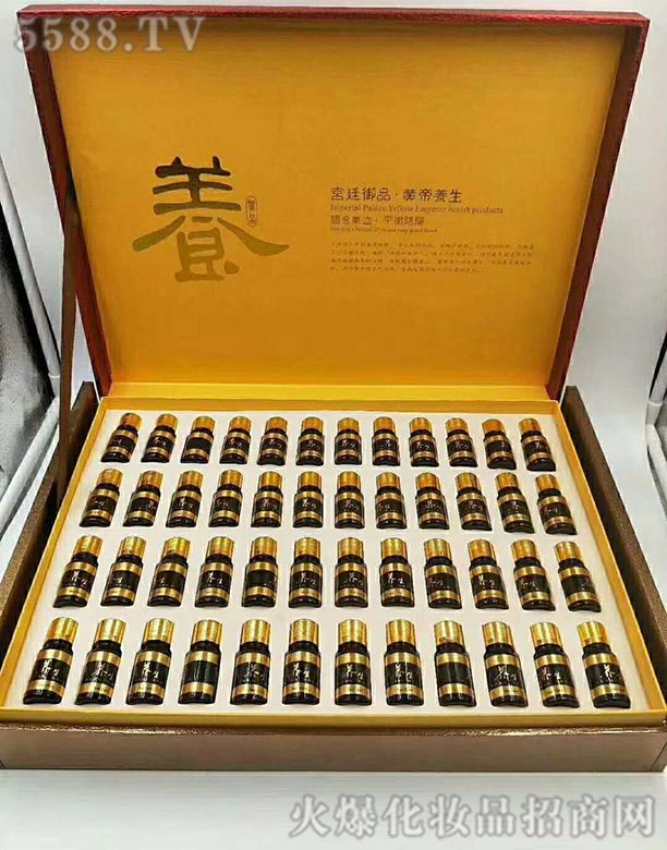 ���������i����