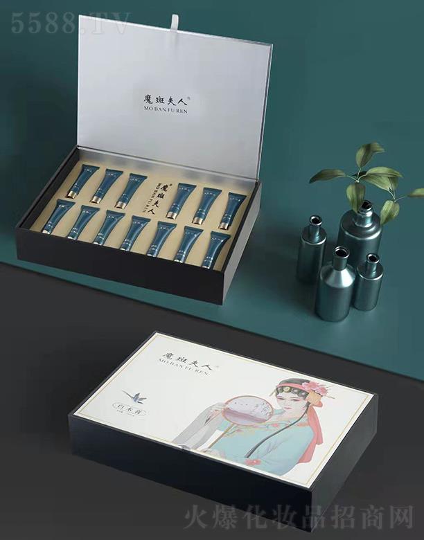 ħ�߷��˰��g��