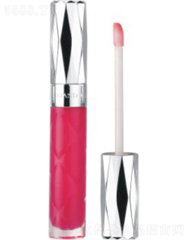 �ɶ�����������ɫ����