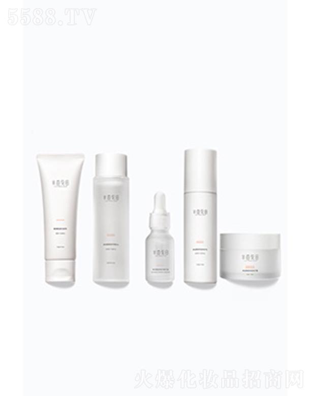 �뮀������(j��ng)����ˮ��˪���b �{��(ji��)ˮ��ƽ����Ч����