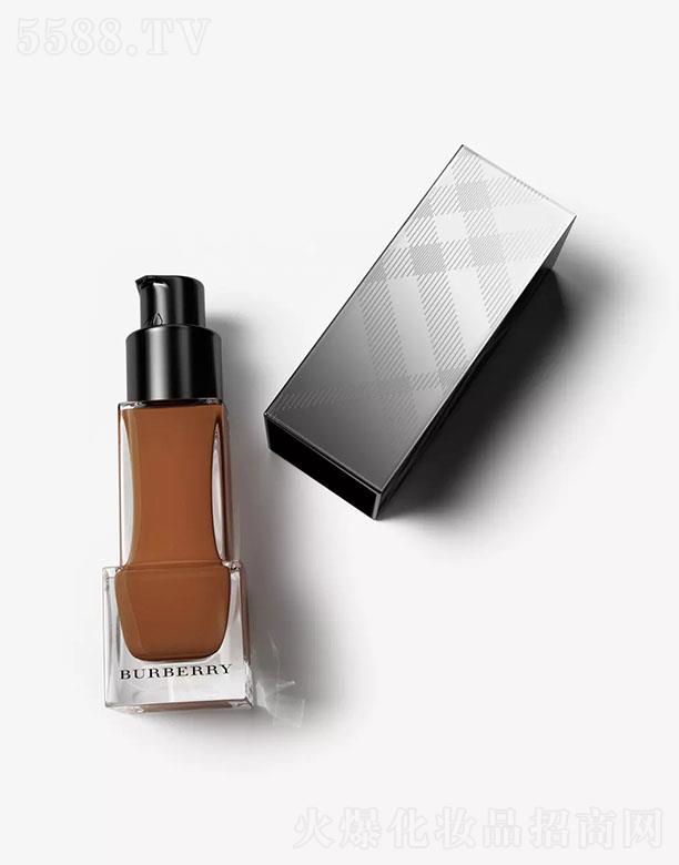 �������z��������ʷ۵�Һ SPF 15 PA+++ �C ����ɫ 60 ̖ �@ɫ���ӿɠI������Ȼ���㼡�y��