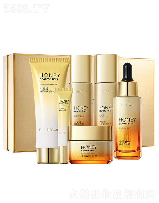 ؐ����С�۹�������B(y��ng)�׺� �̝�(r��n)��ˬ�����׺п������o(h��)�wƷ�沿���b