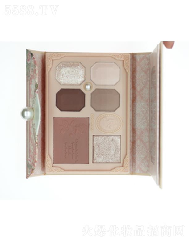 ѩܽ�ض��ɫ�������t