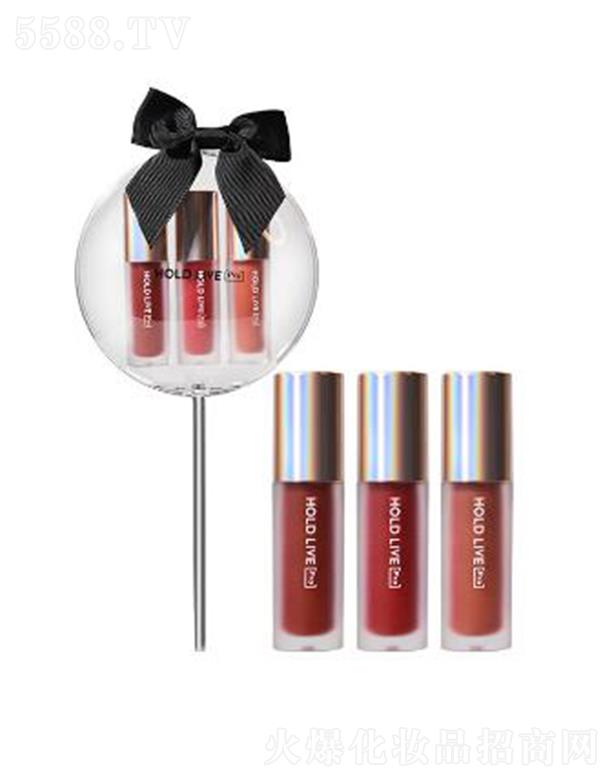 HOLD LIVE�p�F�|�����b