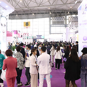 ���˵ĈԳ���͸¶�o�F����