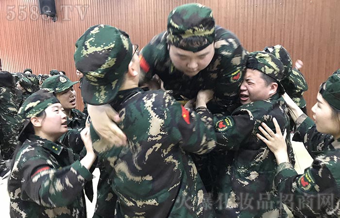 ��չӖ(x��n)���Ƕ̕�����Ӱ푅s�����h(yu��n)�ģ�