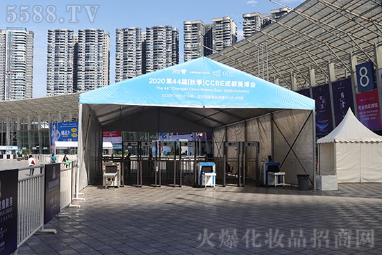 成都美業(yè)博覽會(huì)即將開(kāi)幕,搶先看部分企業(yè)布展情況 成都美業(yè)博覽會(huì)即將開(kāi)幕,搶先看部分企業(yè)布展情況