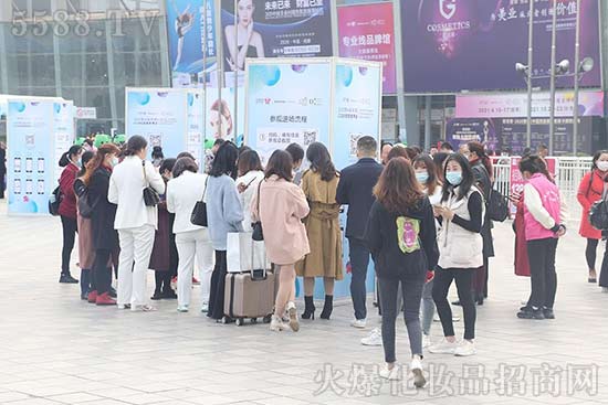 饕餮盛宴,蓉城相聚!第44屆成都美業(yè)博覽會(huì)盛大開(kāi)幕 饕餮盛宴,蓉城相聚!第44屆成都美業(yè)博覽會(huì)盛大開(kāi)幕