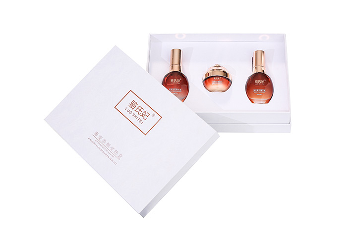 駱氏妃奢寵煥顏亮膚套 駱氏妃奢寵煥顏亮膚套