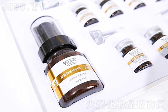 卿碧泉賦顏舒緩修護套 卿碧泉賦顏舒緩修護套