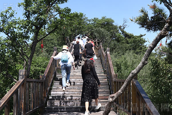  һ��һ������һɽһ����