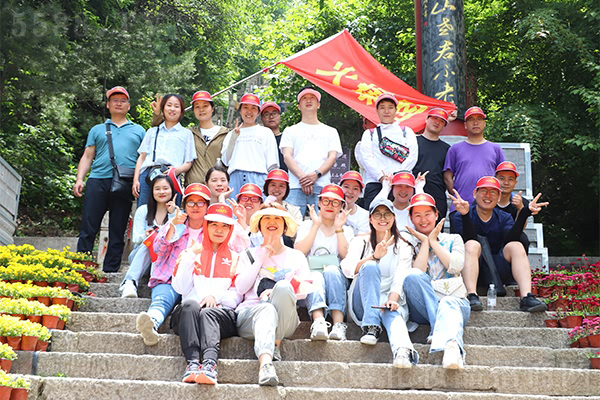 �����Ͼ�ɽ��Ʒ�����Ļ�