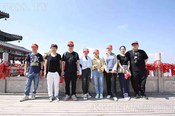 �����Ͼ�ɽ��������½�(j��ng)