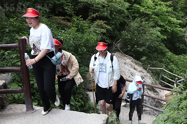 端午佳節(jié)暢游老君山 端午佳節(jié)暢游老君山