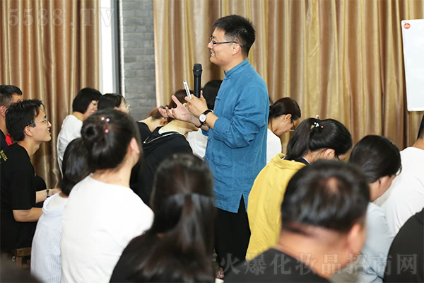 老子《道德經(jīng)》:悟道,反思不足,正確做事 老子《道德經(jīng)》:悟道,反思不足,正確做事