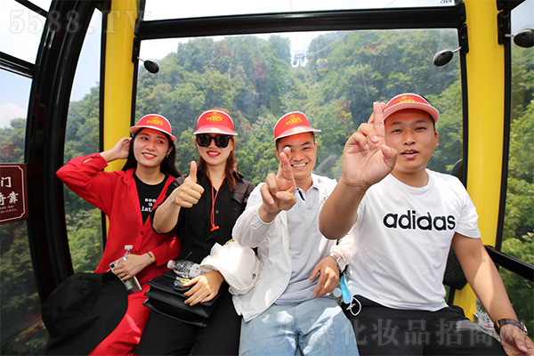 һ������һ�l�ģ�һ��������һ��ǰ�M��