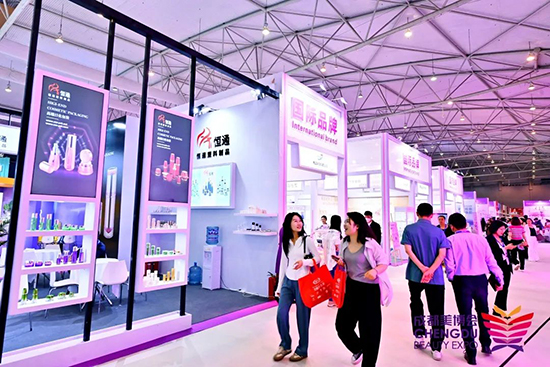 點(diǎn)燃破局與新生,成都美業(yè)博覽會(huì)引爆美業(yè) 點(diǎn)燃破局與新生,成都美業(yè)博覽會(huì)引爆美業(yè)