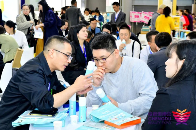 第48屆CCBE成都美業(yè)博覽會(huì)現(xiàn)場(chǎng) 第48屆CCBE成都美業(yè)博覽會(huì)現(xiàn)場(chǎng)