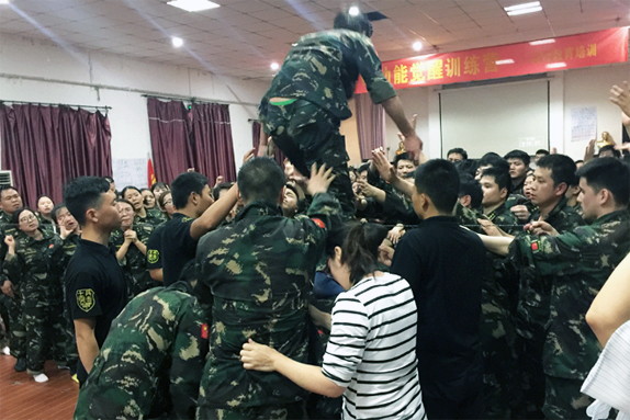 �ɹ�·�ϳ�M�G�����F�Y(ji��)һ�ģ��K׌�҂�����������