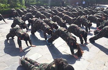 ���P�Α��P��ȫ�w�ˆT�鷸�e�W�T�I����