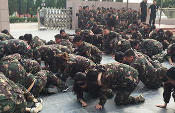 ���ڮ��£���ϧ���������ڮ���