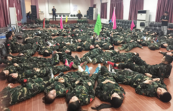 ���������ԗ�����Խ������