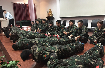 �FꠔU������Ƹ�T��Ҫ���������Y����