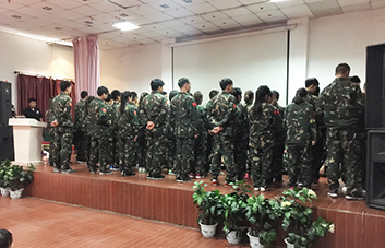 ����������һ���x�����㶼Ҫ�ٷְوԳ���