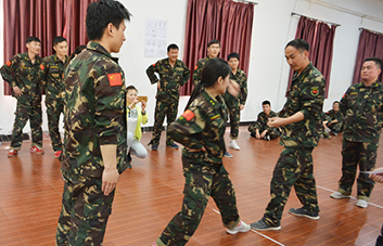 �ɹ�·�ϣ�Ҫ����һ�z��и���A��·����߀��ƴ��׷����