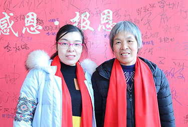 ��������L��ĸ�������²�����(j��ng)���cĸ�H��Ӱ��